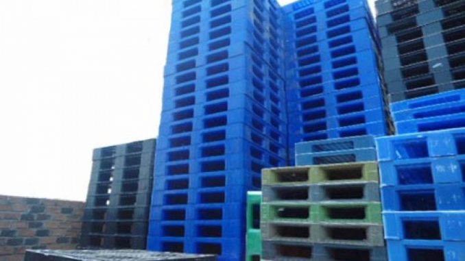 ban-cac-loai-pallet-nhua-cu-moi-gia-re-nhat-pallet-nhua-duy-thai_1