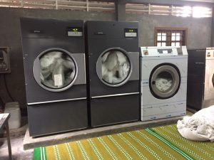 máy giặt hơi nước công nghiệp