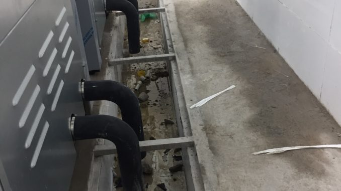 Hệ thống rãnh thoát nước cho máy giặt công nghiệp